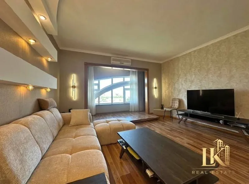 Продаётся 3-комнатная квартира 74 м² в кирпичном доме 3