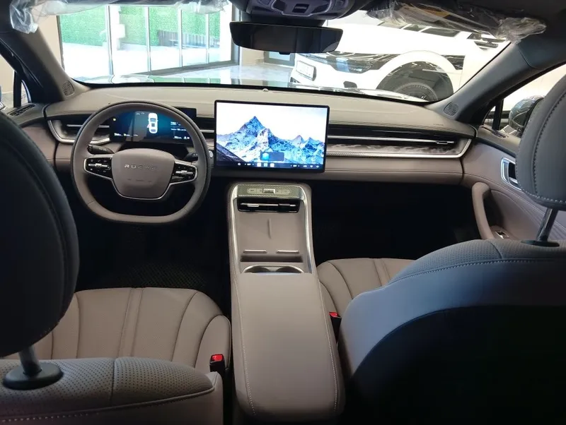 ROEWE M7 DMH 2026 Yangi avtomobil. Premium klassdagi zamonaviy gibrid — фото 5