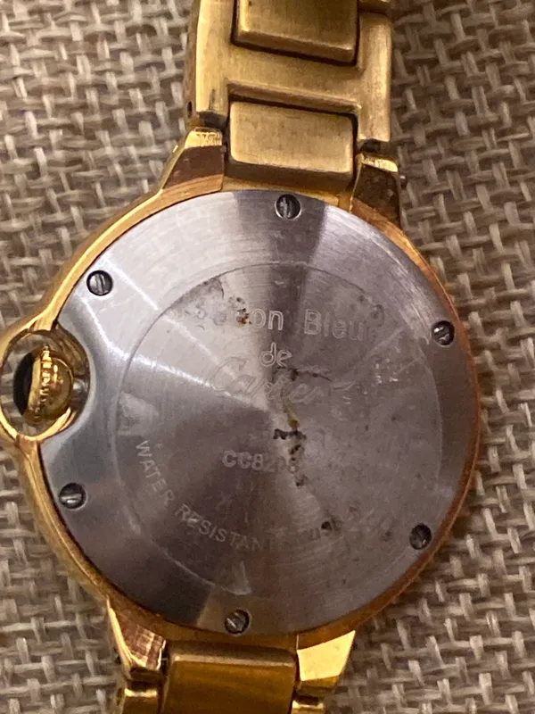 Cartier tilla soat, ishlatilgan 3 Cartier tilla soat, ishlatilgan 3