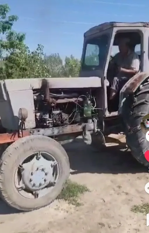 T40 4x4 peridogi bor traktor sotiladi narxi 22mln 2
