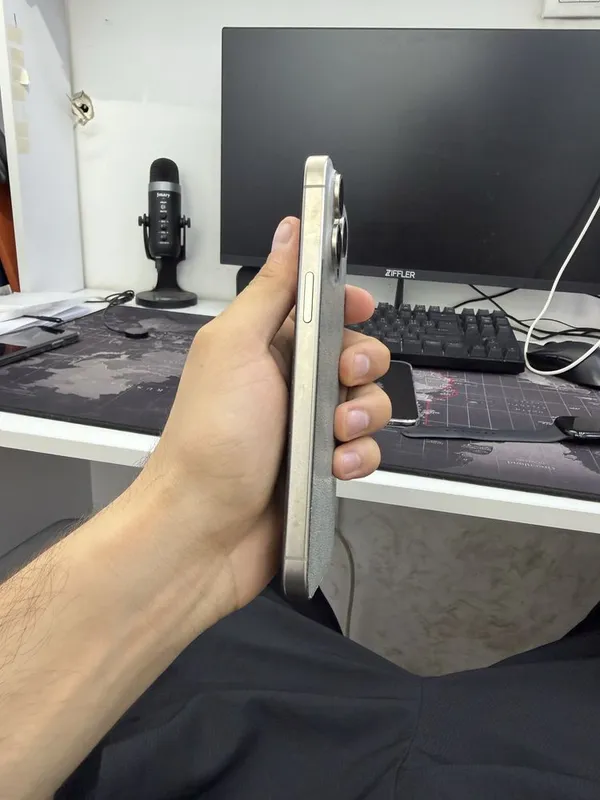 Iphone 15 pro Max natural 256gb 3