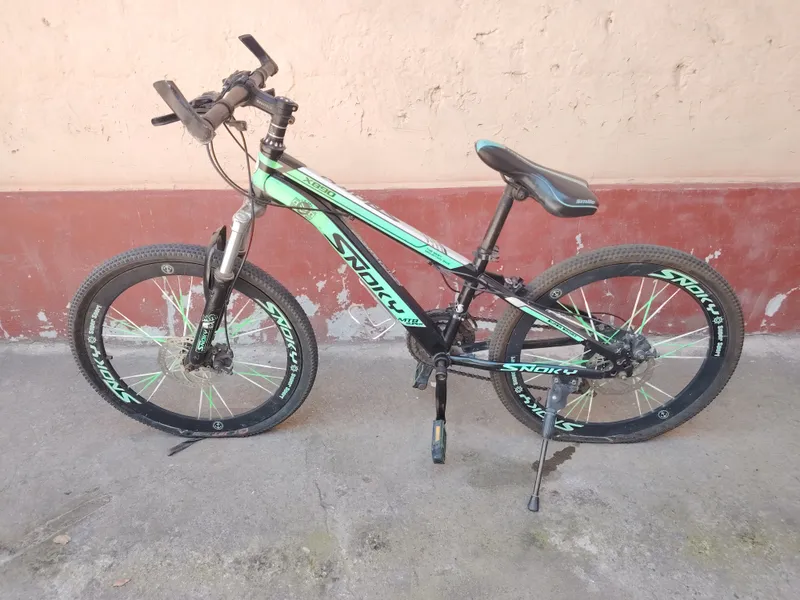 Velosiped sotiladi. Продаётся велосипед