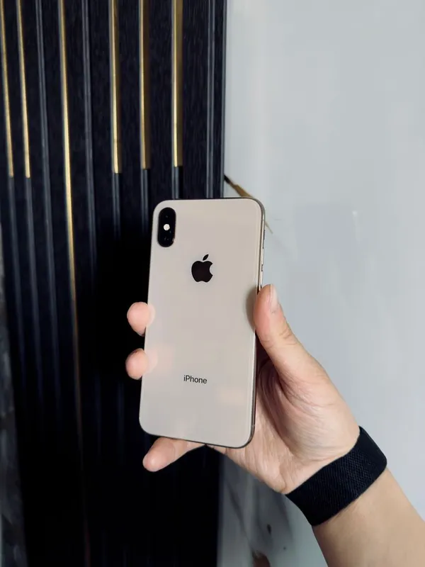 iPhone XS 256 Gold 1 iPhone XS 256 Gold 1