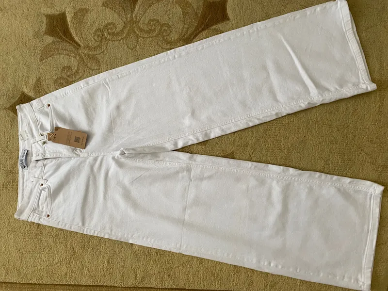 Женские джинсы брюки