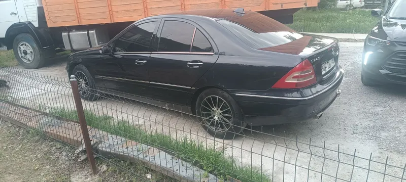 Продаю автомобиль — фото 8