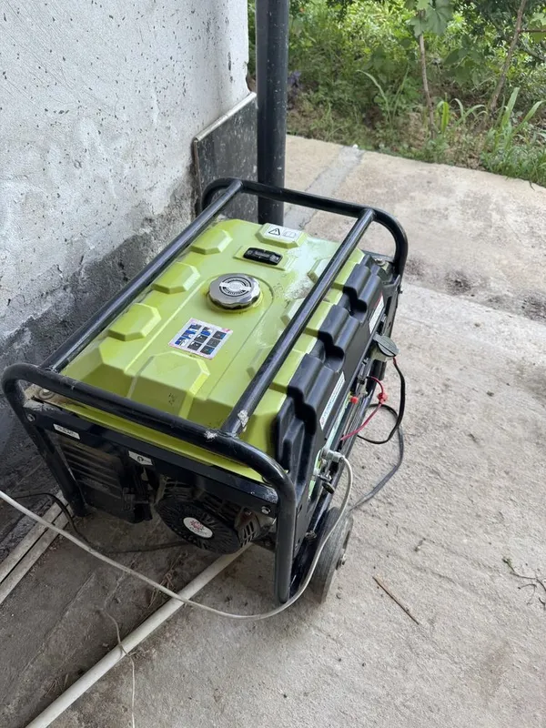 Benzinli generator sotiladi — CLASSIC CLM13000UZ-ATS + ATS blok — фото 1