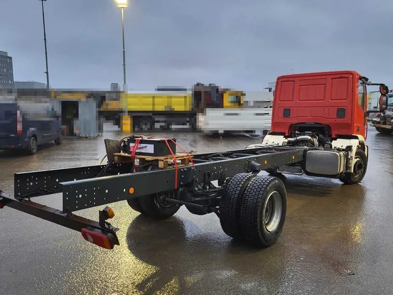 Шасси грузовика Iveco Eurocargo 160E320 5