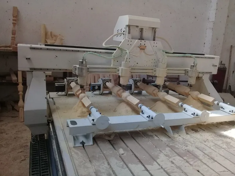 Router 4 shpindelli. Ro'ver Oʻlchami. Oddiy balansinadan boyiga 240 d