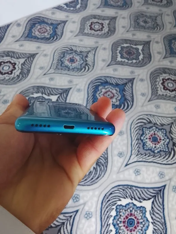 Redmi sotiladi yaxshi xolatda 5