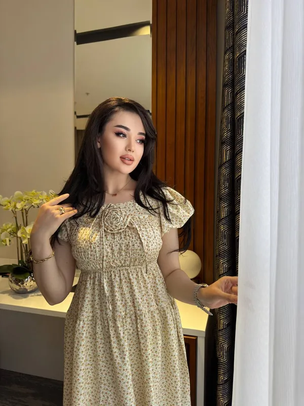 Lola Nafosat modeli