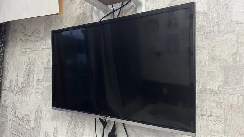 Телевизор смарт Artel 32’’