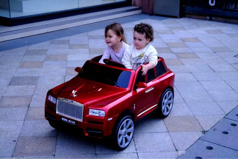Rolls Royce Cullinan bolalar mashinasi детская машина с пультом 4x4 3 Rolls Royce Cullinan bolalar mashinasi детская машина с пультом 4x4 3