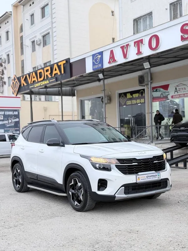 Срочна янги Kia Seltos 3позиця без люк Фулл 2023га 2024 сотилади