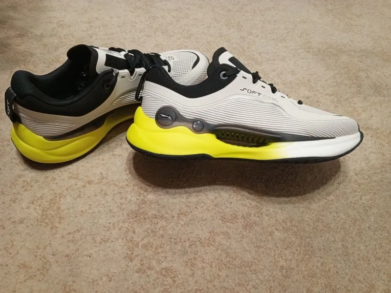 Новые кроссы Li ning, 45-46 размер, оригинал — фото 2