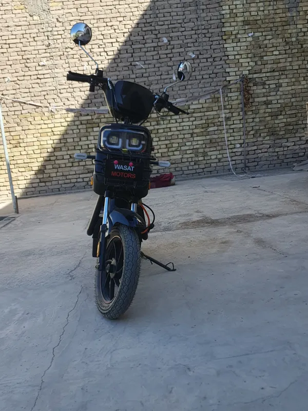 SKUTER.60KM/H GA CHIQADI YURGANI:350KM PULI:5MLN