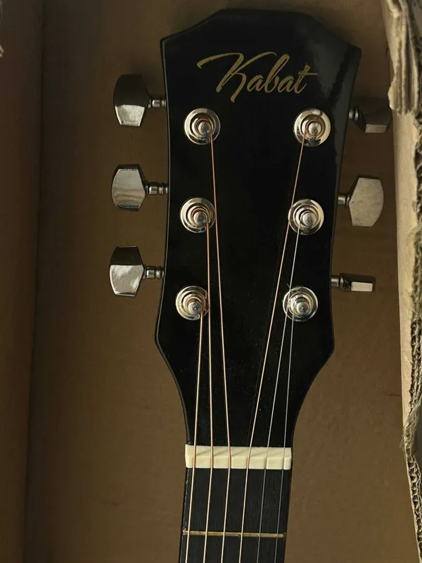 Kabat gitara akustik 5 Kabat gitara akustik 5