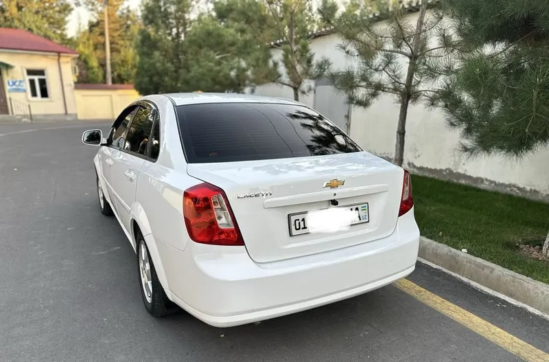 Продам автомобиль Gentra (Lacceti) Elegant 3 Продам автомобиль Gentra (Lacceti) Elegant 3