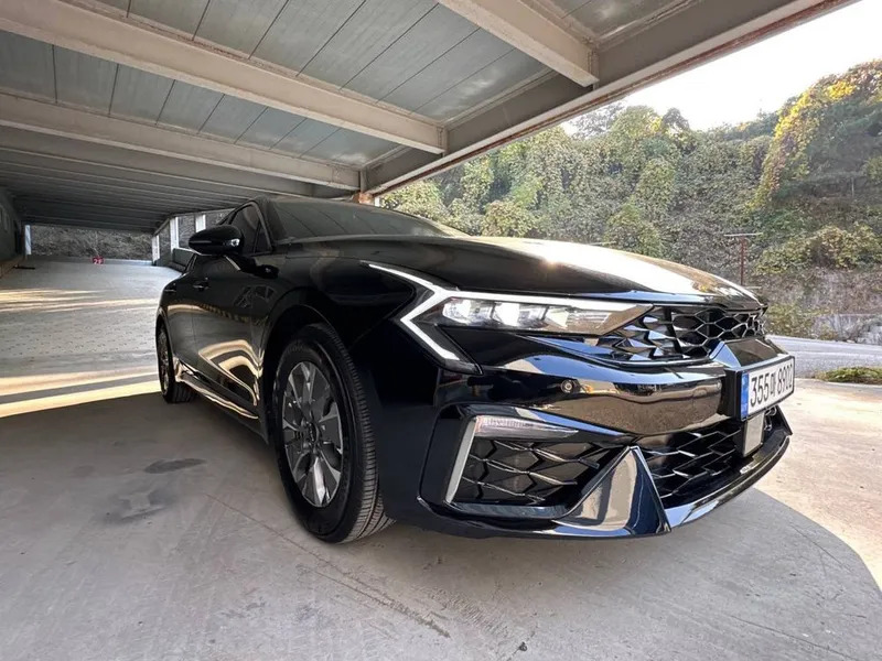 Kia K5 Prestige 2024 1 Kia K5 Prestige 2024 1