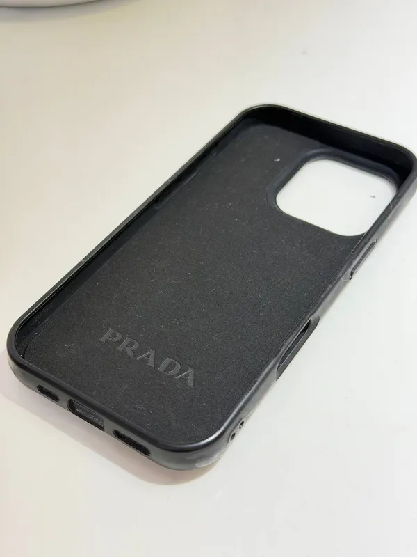 Iphone 16 pro чехол 2