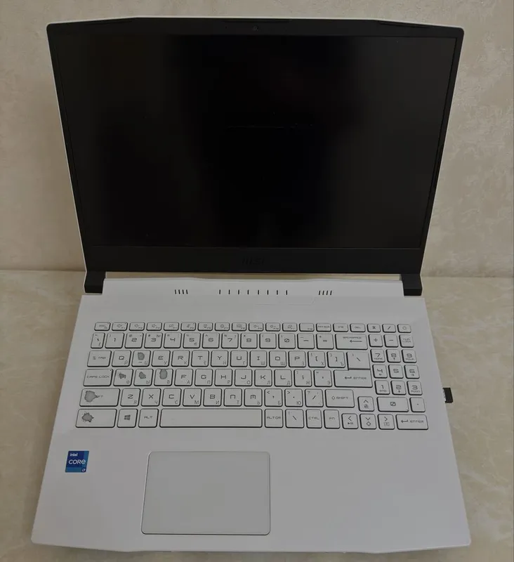 Msi Sword noutbook — фото 1