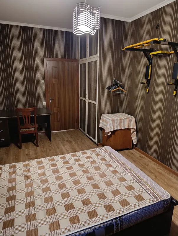 продам чиланзар 11.  трёх комнатная.  балкон 1,5*3 — фото 1