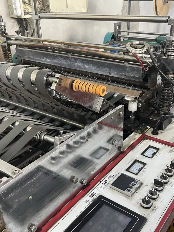 Mayka robot garyachi reska aparatlar sotiladi 5