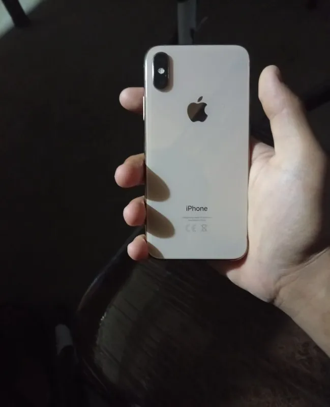 iPhone XS, состояние среднее 1 iPhone XS, состояние среднее 1