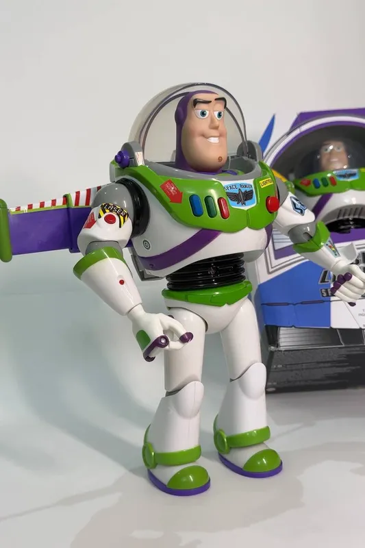 Базз Лайтер персонаж от toystory