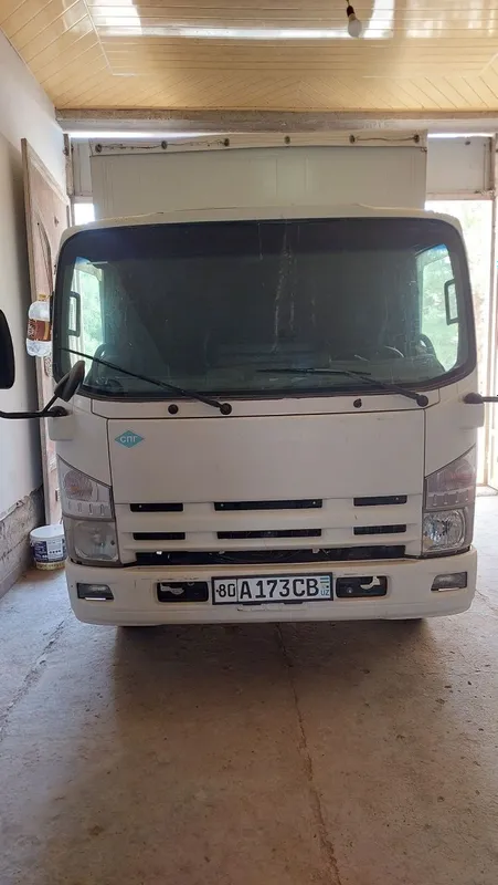 isuzi yuk aftomashinasi tez va arzon sotiladi 1 isuzi yuk aftomashinasi tez va arzon sotiladi 1