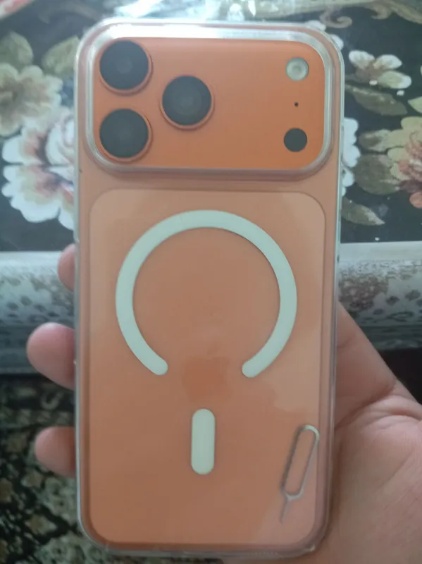 iPhone 17 Dubai люкс 1