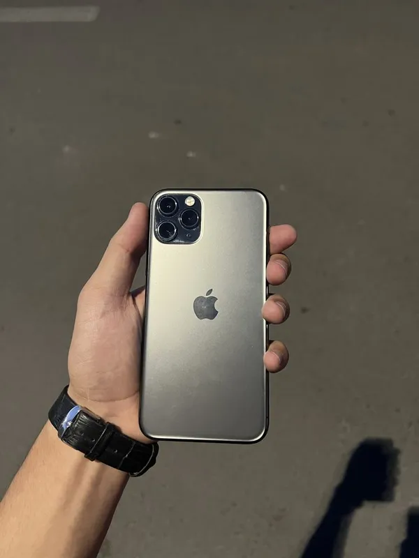Iphone 11 pro. 1 Iphone 11 pro. 1