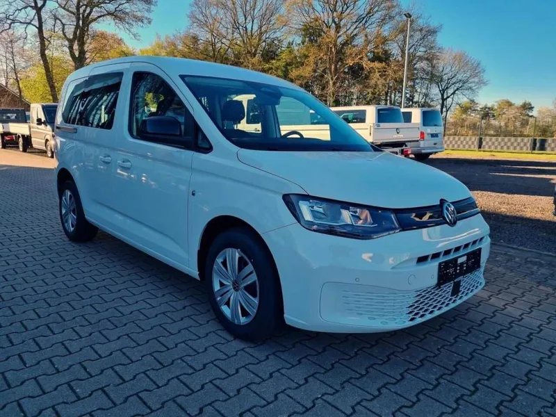 Volkswagen Caddy naqd va halol nasiya
