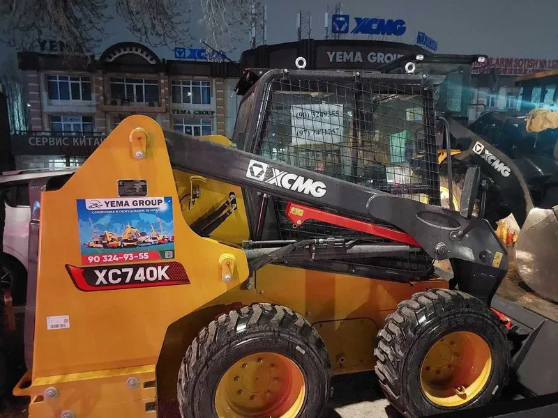 XCMG XC740K малогабаритный мини-погрузчик с бортовым поворотом. — фото 2