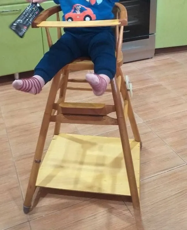 Продам стульчик складной 1 Продам стульчик складной 1