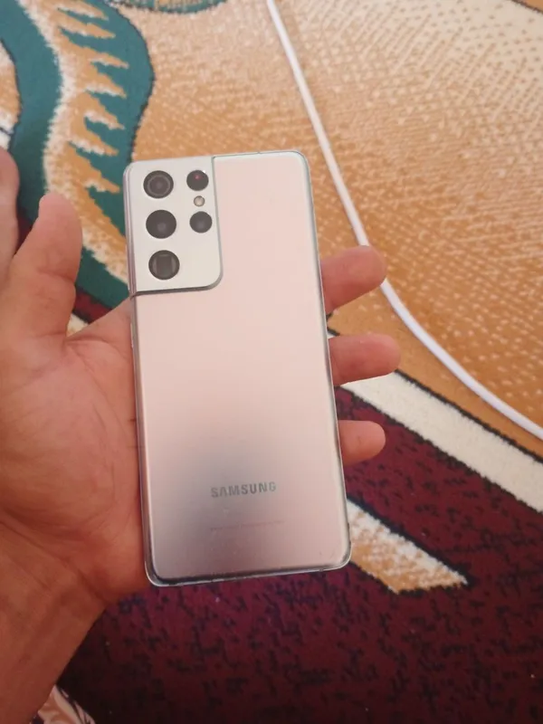 Samsung Galaxy S21 Ultra 5G 16/512 GB sotiladi Telefon juda yaxshi ho