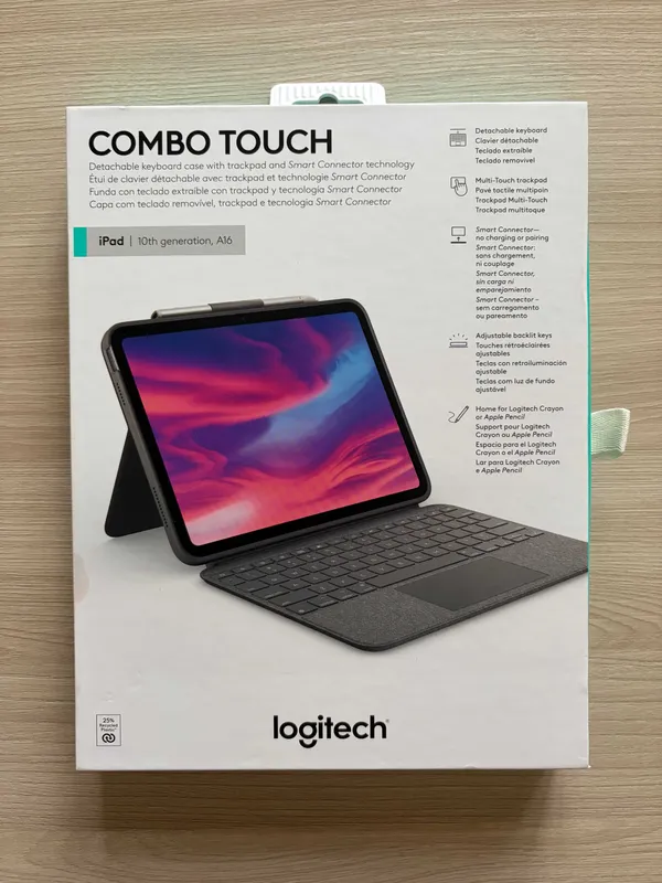 Чехол-клавиатура Logitech Combo Touch для iPad Air 11" — фото 3