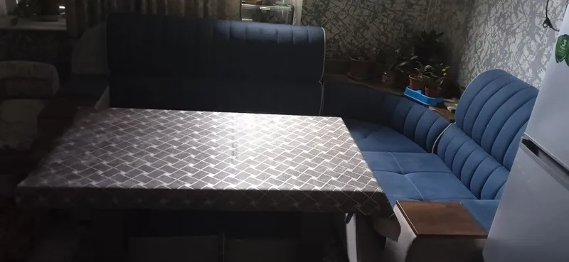 Ugolok divan tezda kelishilgan xolda sotiladi — фото 3