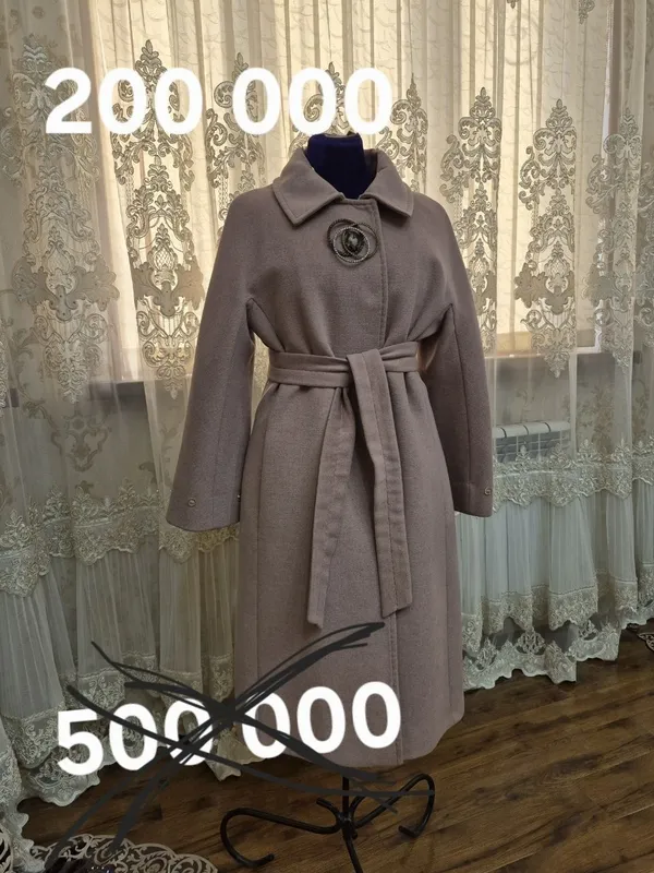 Palto kashimer. 200000 so'm.