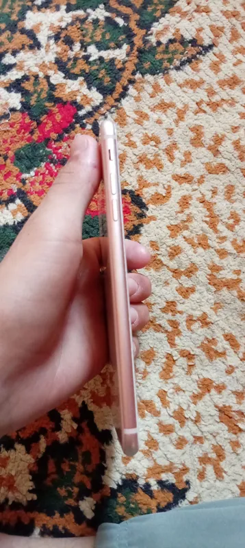 iPhone 8 Plus 64 ГБ, неисправен разъём для зарядки 3
