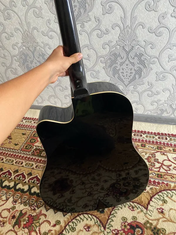 Akustika gitaramiz sotiladi 40 razmeri 4