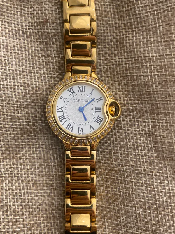 Cartier tilla soat, ishlatilgan 2 Cartier tilla soat, ishlatilgan 2