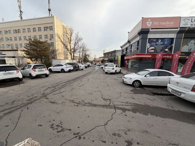 Kokcha darvoza 1- liniya no turar bino sotiladi!!! 7 sotix 916kv m2. 2