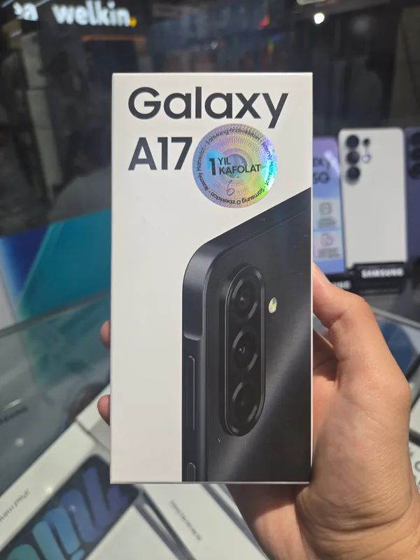 Samsung Galaxy A17 — фото 1