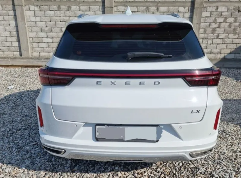 Exeed LX Luxury 2023 yili 18 ming km — фото 3