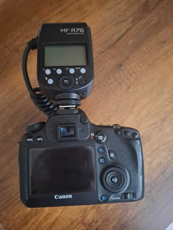 Фотоаппарат Canon 6d Фотоаппарат Canon 6d