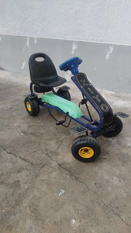 Bolalar moshinasi sotiladi 2