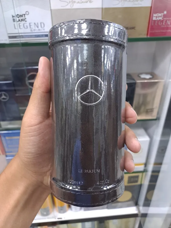 Mercedes Benz Le parfum 4 Mercedes Benz Le parfum 4