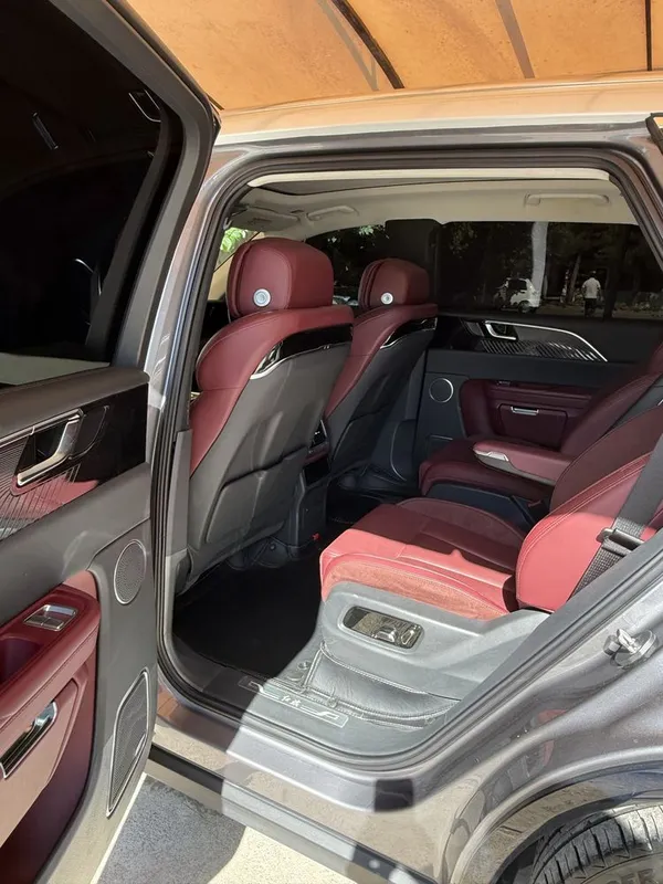 Hongqi E-HS9 | 2023 год 5 Hongqi E-HS9 | 2023 год 5