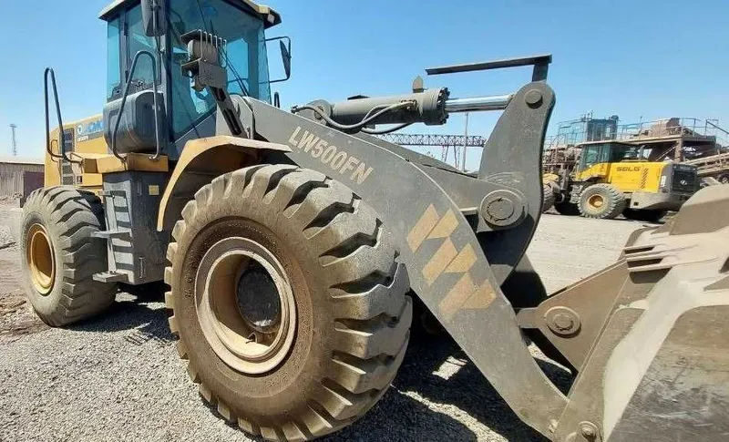 ПРОДАМ фронтальный погрузчик XCMG 3 куб