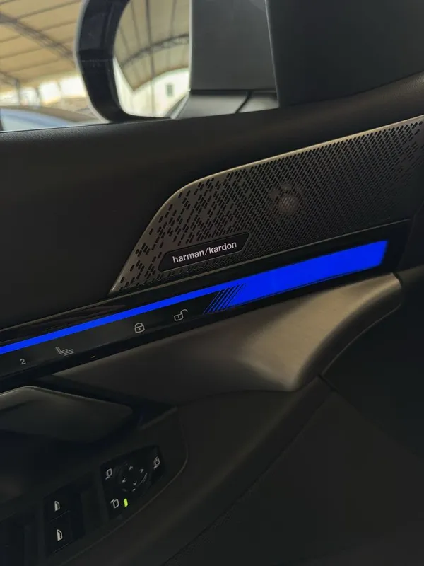 BMW i5 35L srochno 6 BMW i5 35L srochno 6